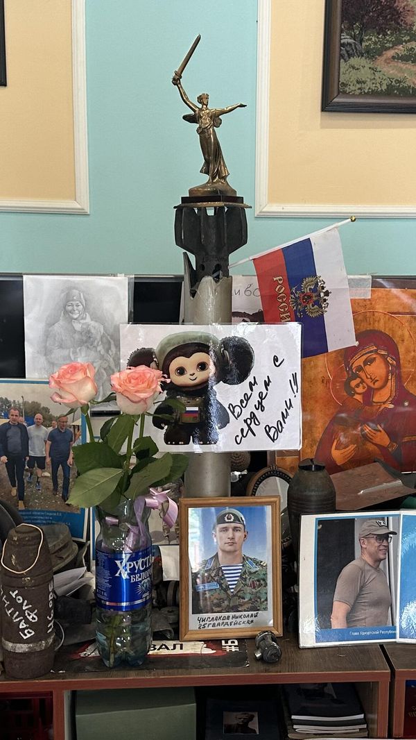 Сувениры на память Солдатскому привалу от военных
