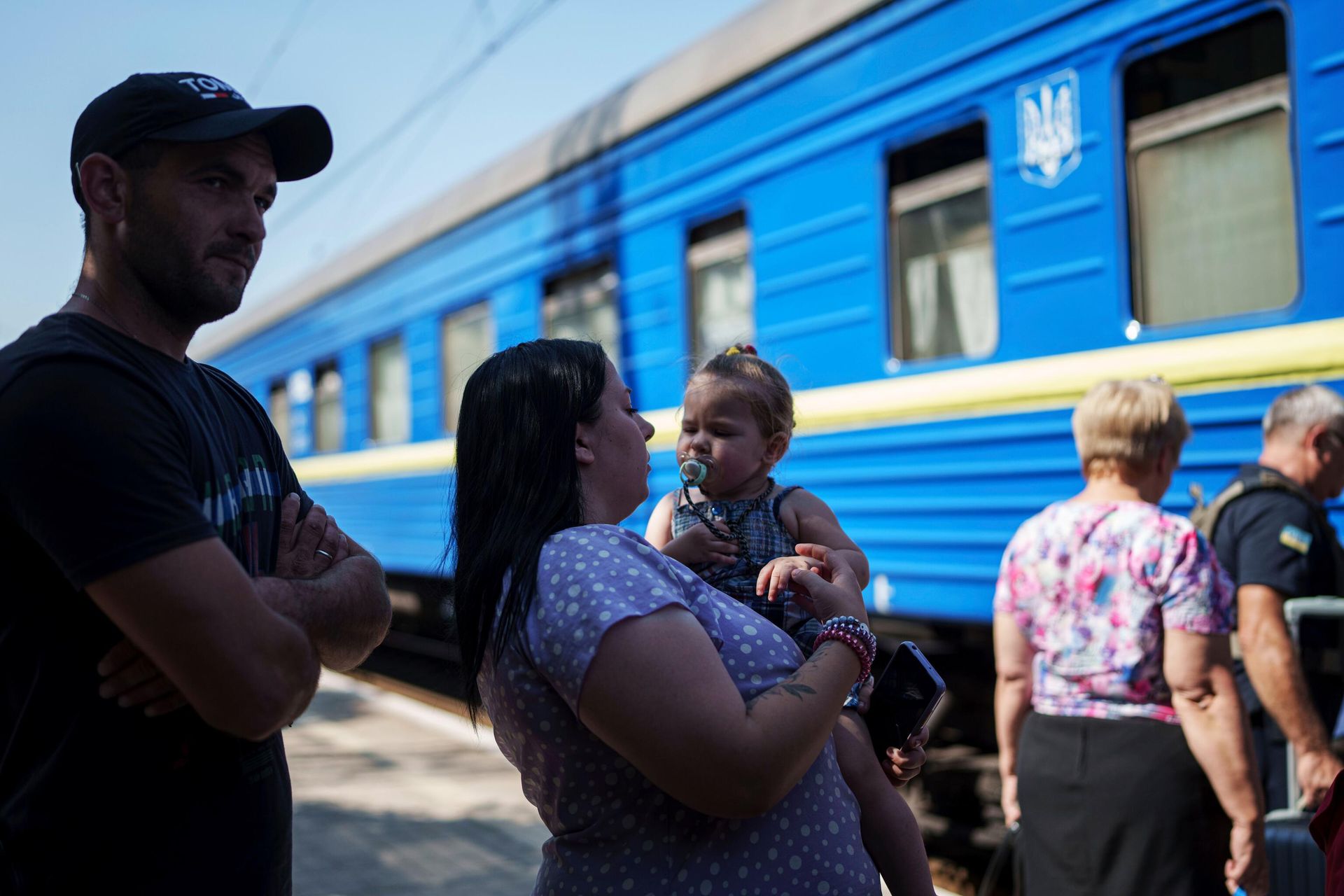 Эвакуация жителей Красноармейска (украинское название - Покровск) Эвакуация жителей Красноармейска (украинское название - Покровск) - РИА Новости, 1920, 31.10.2024