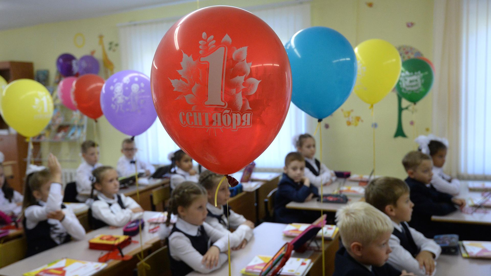 Первоклассники на уроке в школе Первоклассники на уроке в школе - РИА Новости, 1920, 26.07.2026