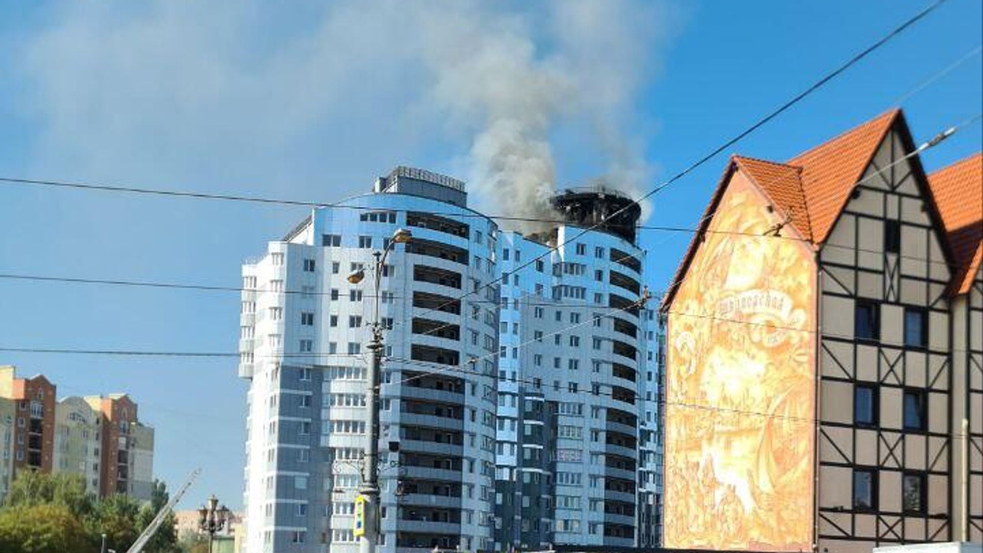 Пожар в многоэтажном жилом здании в центре Калининграда Пожар в многоэтажном жилом здании в центре Калининграда - РИА Новости, 1920, 02.09.2024