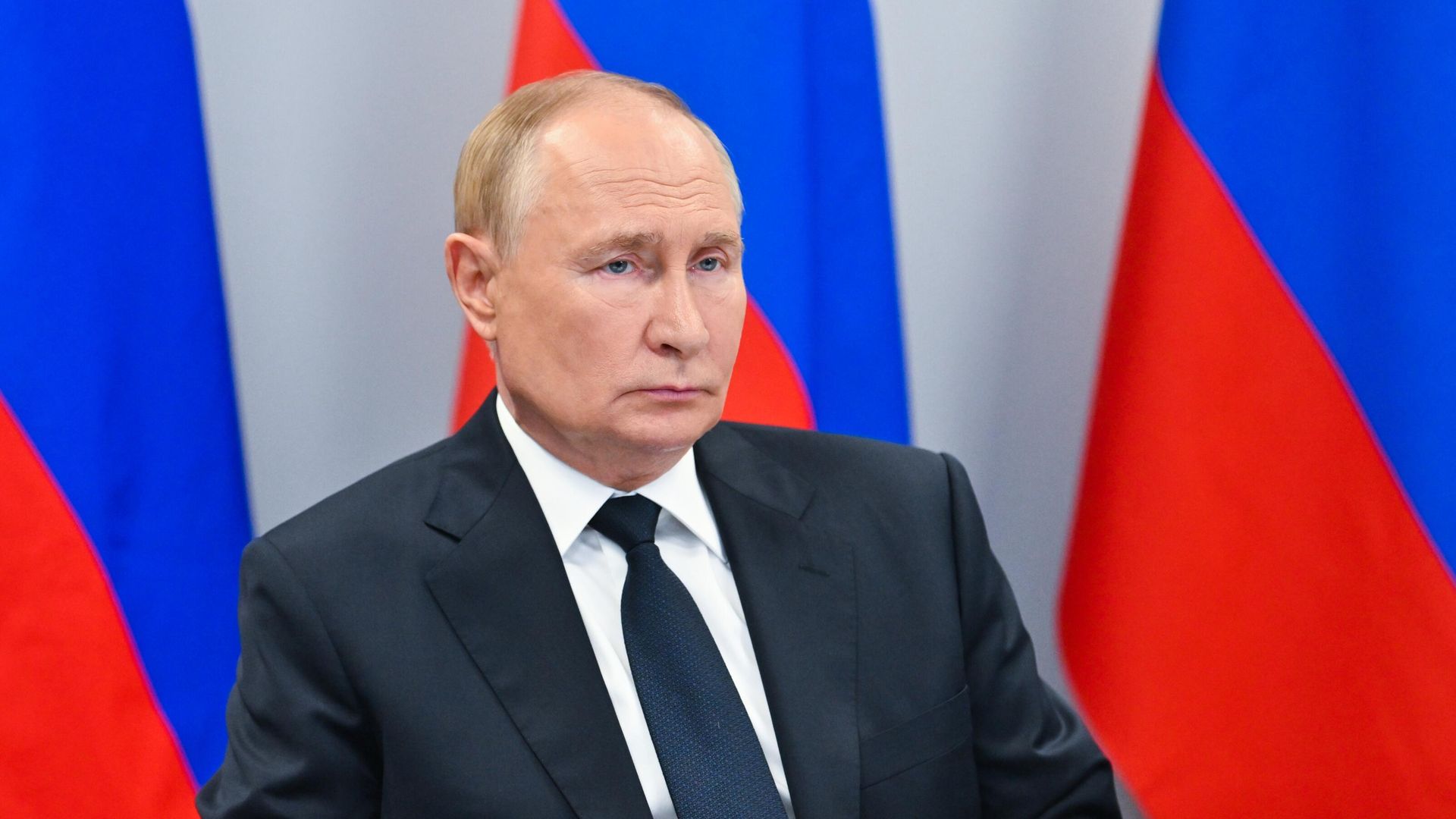 Президент России Владимир Путин проводит в ситуационном центре правительства Тывы в режиме видеоконференции совещание по вопросам социально-экономического развития Республики Тыва Президент России Владимир Путин проводит в ситуационном центре правительства Тывы в режиме видеоконференции совещание по вопросам социально-экономического развития Республики Тыва - РИА Новости, 1920, 02.09.2024