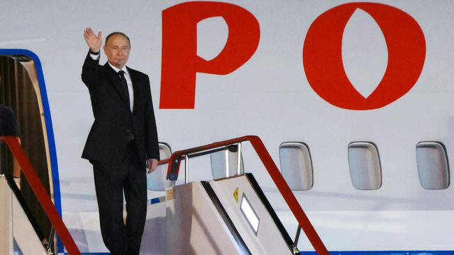 Президент России Владимир Путин Президент России Владимир Путин
