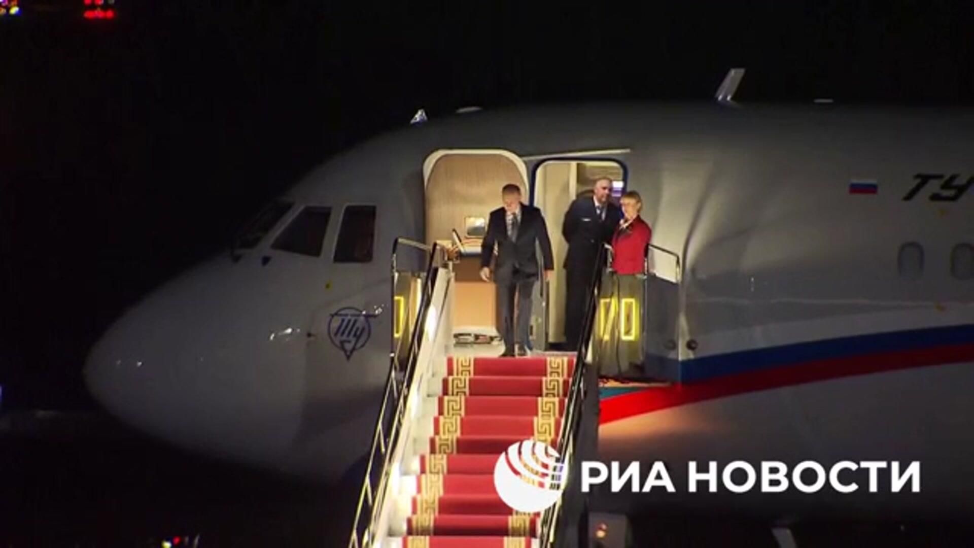 Путина в Улан-Баторе встретил почетный караул Путина в Улан-Баторе встретил почетный караул - РИА Новости, 1920, 02.09.2024