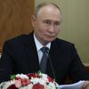 Президент России Владимир Путин во время российско-монгольских переговоров в Улан-Баторе Президент России Владимир Путин во время российско-монгольских переговоров в Улан-Баторе