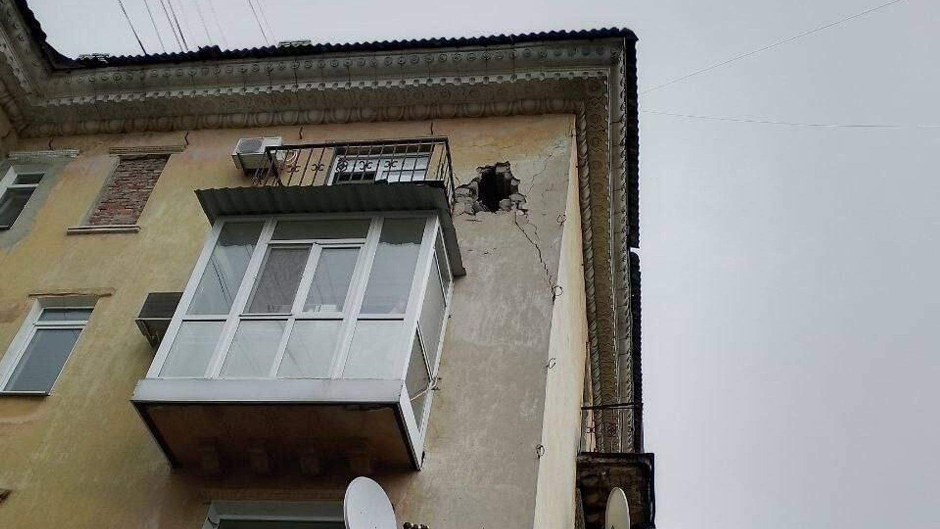 Последствия обстрела со стороны ВСУ в центре Горловки. 3 сентября 2024 Последствия обстрела со стороны ВСУ в центре Горловки. 3 сентября 2024 - РИА Новости, 1920, 03.09.2024