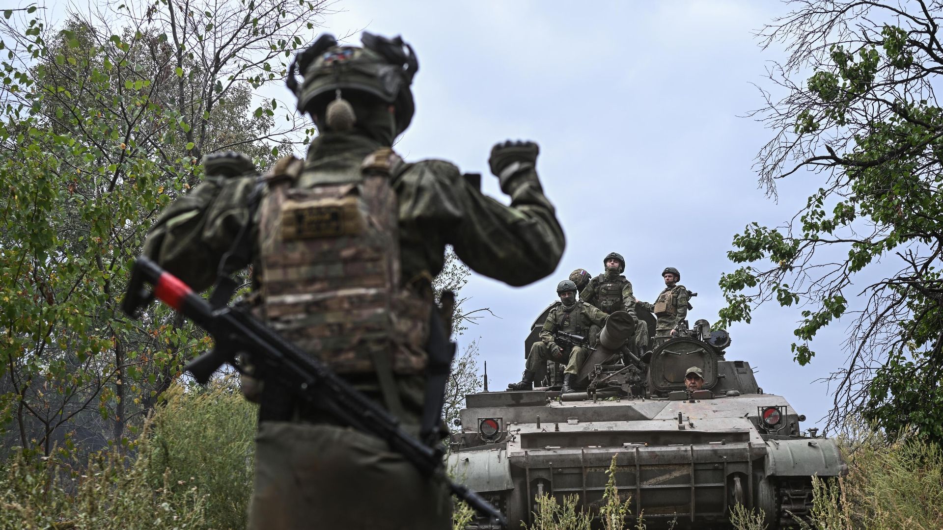 Работа военнослужащих расчета миномета Тюльпан в зоне СВО Работа военнослужащих расчета миномета Тюльпан в зоне СВО - РИА Новости, 1920, 05.09.2024