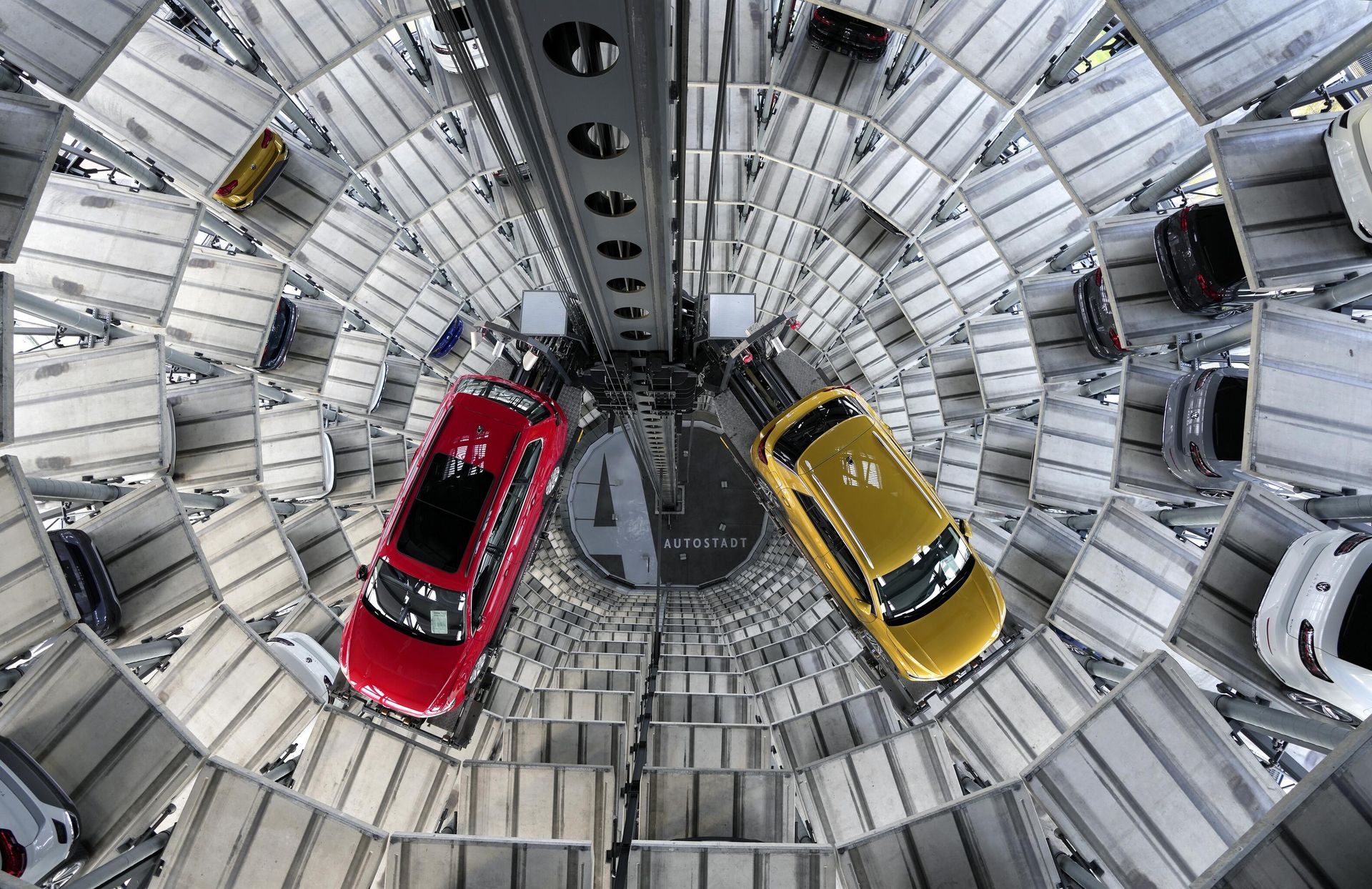 Автозавод Volkswagen в Германии Автозавод Volkswagen в Германии - РИА Новости, 1920, 16.04.2025