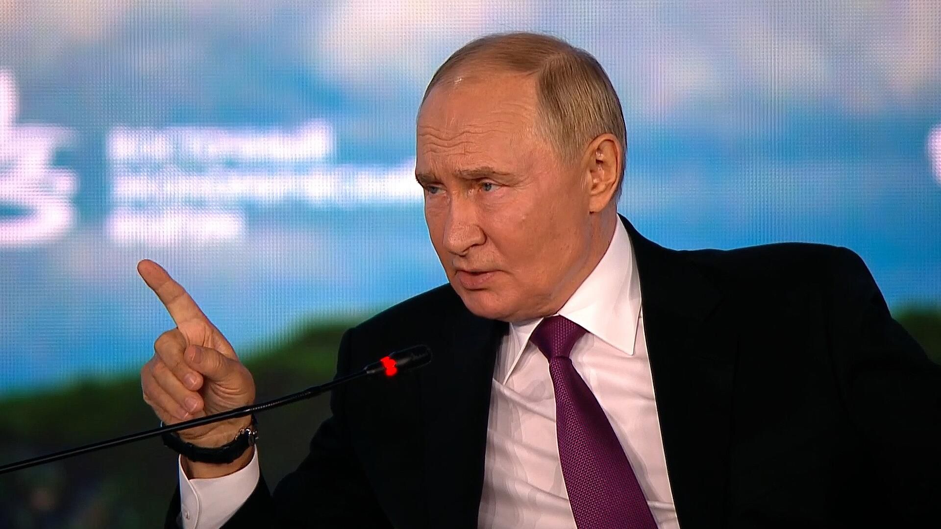 Это очень опасные теракты – Путин об ударах по Курской и Запорожской АЭС Это очень опасные теракты – Путин об ударах по Курской и Запорожской АЭС - РИА Новости, 1920, 05.09.2024