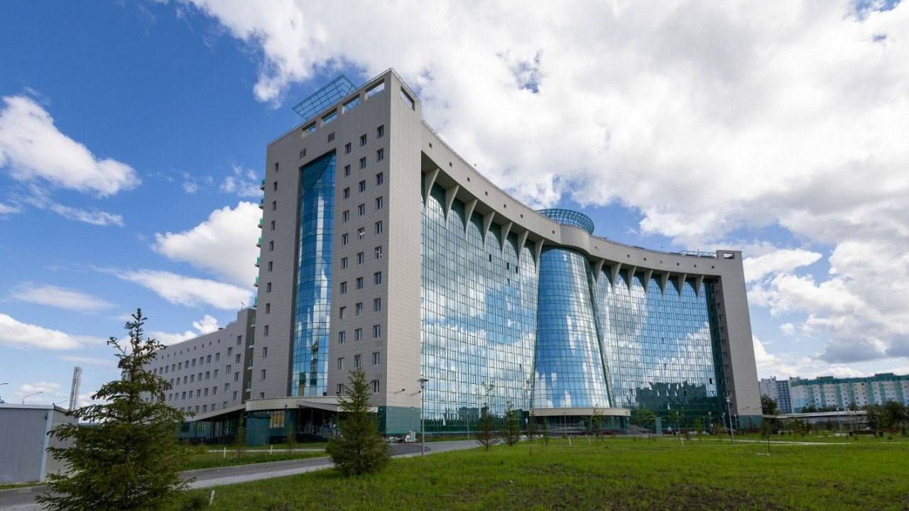 Окружная клиническая больница в Нижневартовске Окружная клиническая больница в Нижневартовске - РИА Новости, 1920, 06.09.2024