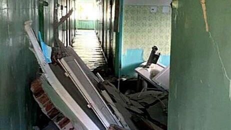 Дом в Перми, где произошло обрушение перегородок на первом этаже и в подвале Дом в Перми, где произошло обрушение перегородок на первом этаже и в подвале - РИА Новости, 1920, 16.09.2024