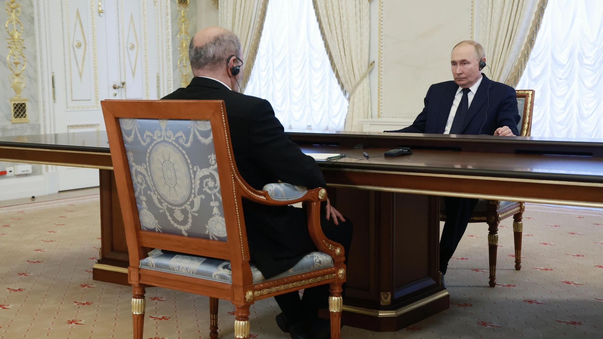 Президент России Владимир Путин и секретарь Высшего совета национальной безопасности Исламской Республики Иран Али Ахмадиан во время встречи в Санкт-Петербурге. 12 сентября 2024 Президент России Владимир Путин и секретарь Высшего совета национальной безопасности Исламской Республики Иран Али Ахмадиан во время встречи в Санкт-Петербурге. 12 сентября 2024 - РИА Новости, 1920, 12.09.2024