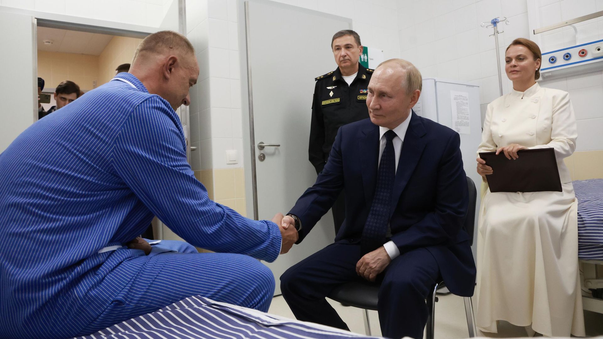 Президент России Владимир Путин посещает Военно-медицинскую академию имени С. М. Кирова в Санкт-Петербурге Президент России Владимир Путин посещает Военно-медицинскую академию имени С. М. Кирова в Санкт-Петербурге - РИА Новости, 1920, 12.09.2024