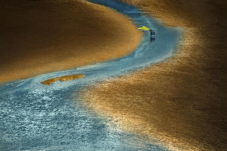 Работа фотографа Zhang Xiang из Китая, занявшая первое место в категории Human Connection Award: People & Planet Ocean конкурса Ocean Photographer of the Year 2024 Работа фотографа Zhang Xiang из Китая, занявшая первое место в категории Human Connection Award: People & Planet Ocean конкурса Ocean Photographer of the Year 2024