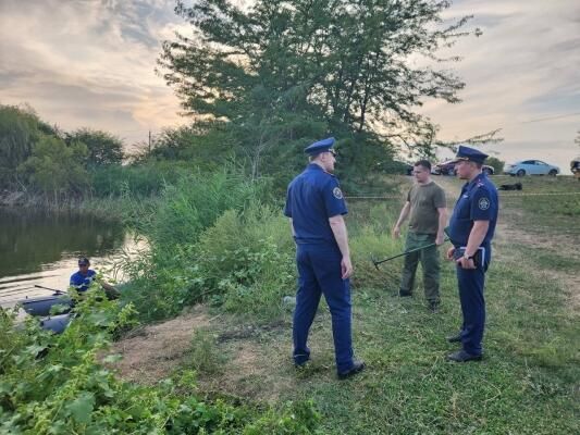 Работа следственной группы СКР в хуторе Бураковском Кореновского района, Краснодарский край Работа следственной группы СКР в хуторе Бураковском Кореновского района, Краснодарский край - РИА Новости, 1920, 22.11.2024