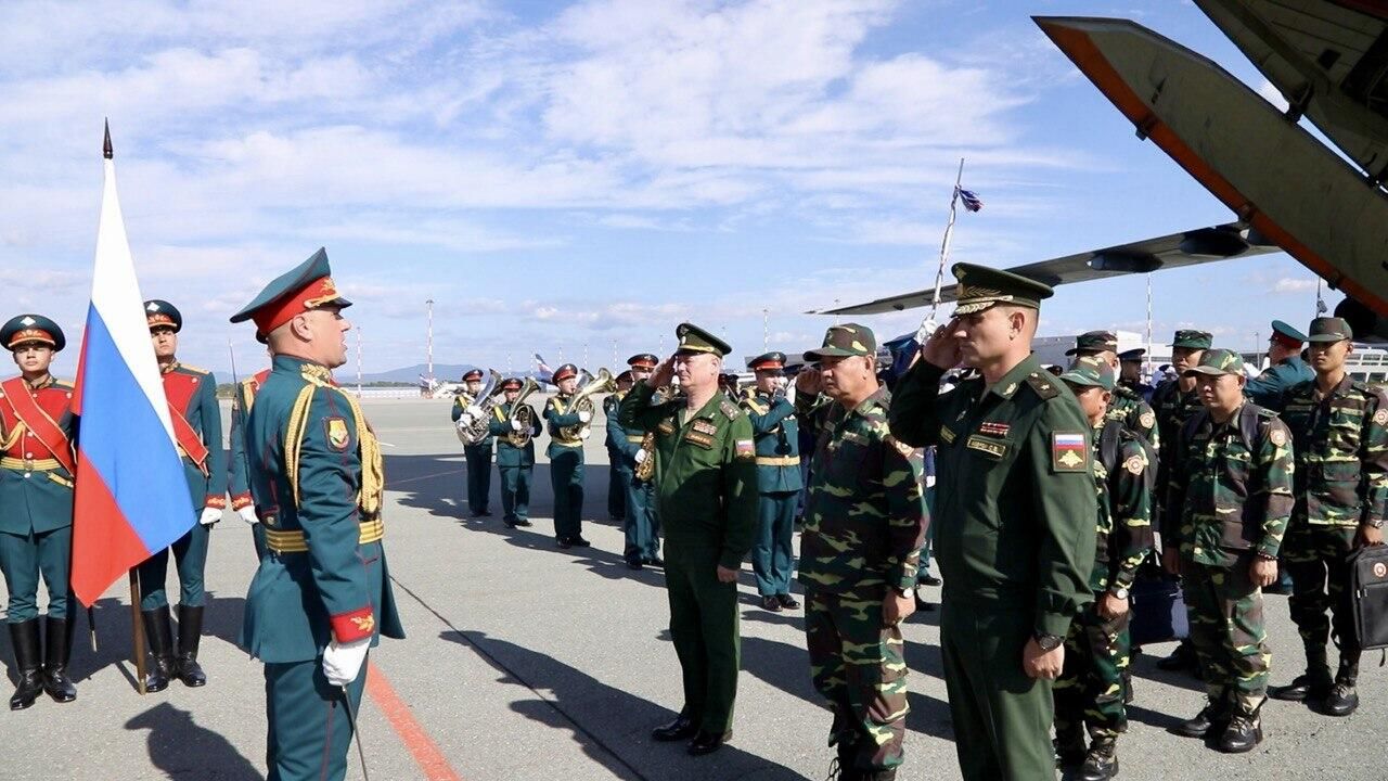 Совместное российско-лаосское военное учение Ларос-2024 стартует в Приморье Совместное российско-лаосское военное учение Ларос-2024 стартует в Приморье - РИА Новости, 1920, 22.09.2024