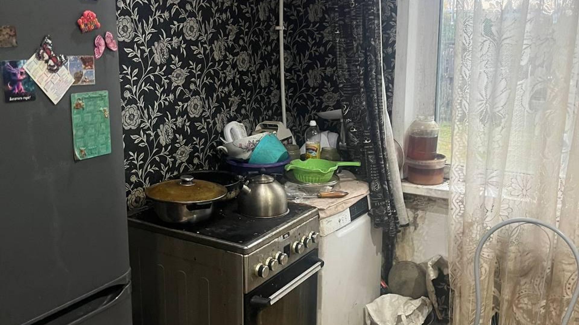 В доме семьи, которая получила пищевое отравление в Назаровском районе Красноярского края В доме семьи, которая получила пищевое отравление в Назаровском районе Красноярского края - РИА Новости, 1920, 23.09.2024