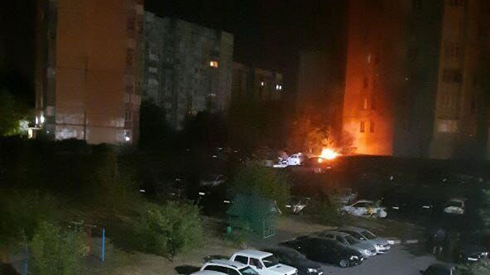 На месте падения БПЛА ВСУ в Губкине Белгородской области На месте падения БПЛА ВСУ в Губкине Белгородской области - РИА Новости, 1920, 23.09.2024