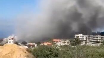 Дым на месте израильского удара в поселении Муайсара, расположенного в 15 километрах от курортного города Джбейль на севере Ливана Дым на месте израильского удара в поселении Муайсара, расположенного в 15 километрах от курортного города Джбейль на севере Ливана - РИА Новости, 1920, 25.09.2024