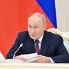 Президент РФ Владимир Путин на заседании президиума Государственного совета по вопросам развития экспорта