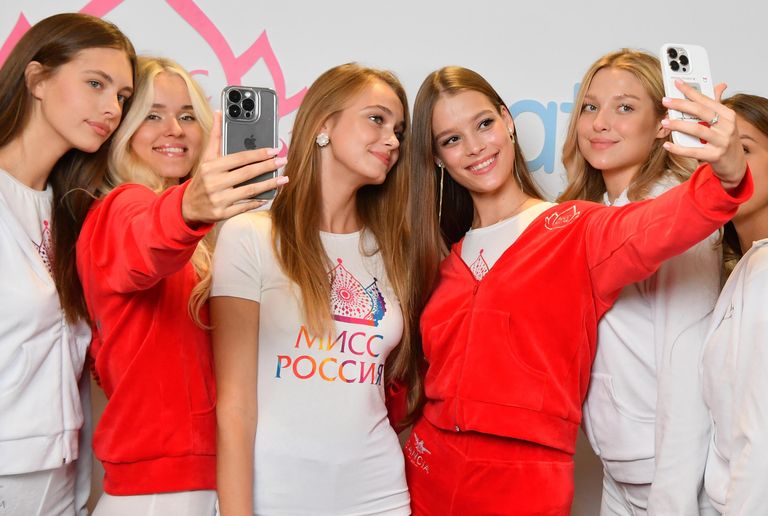 Первая встреча участниц конкурса Мисс Россия 2024 в Москве Первая встреча участниц конкурса Мисс Россия 2024 в Москве