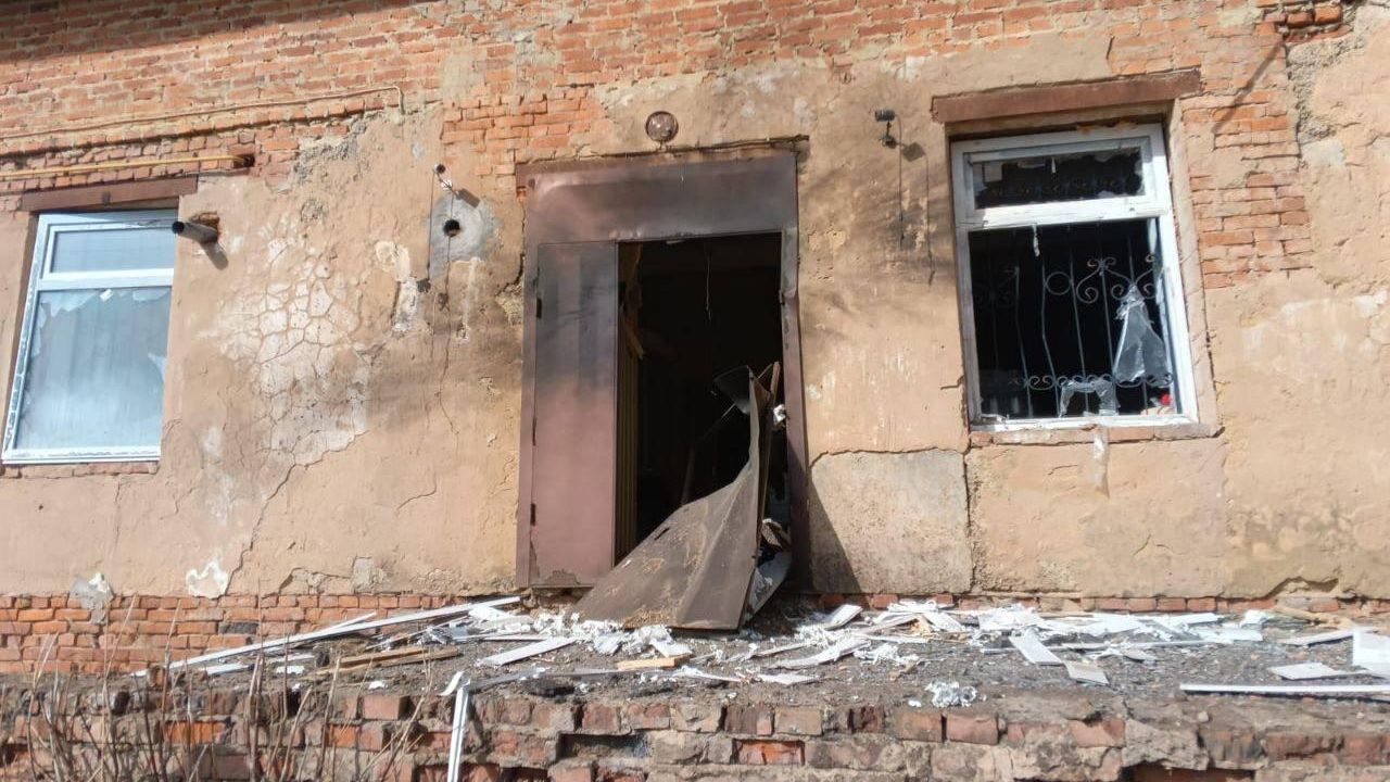 Последствия обстрела в белгородском селе Последствия обстрела в белгородском селе - РИА Новости, 1920, 21.10.2024