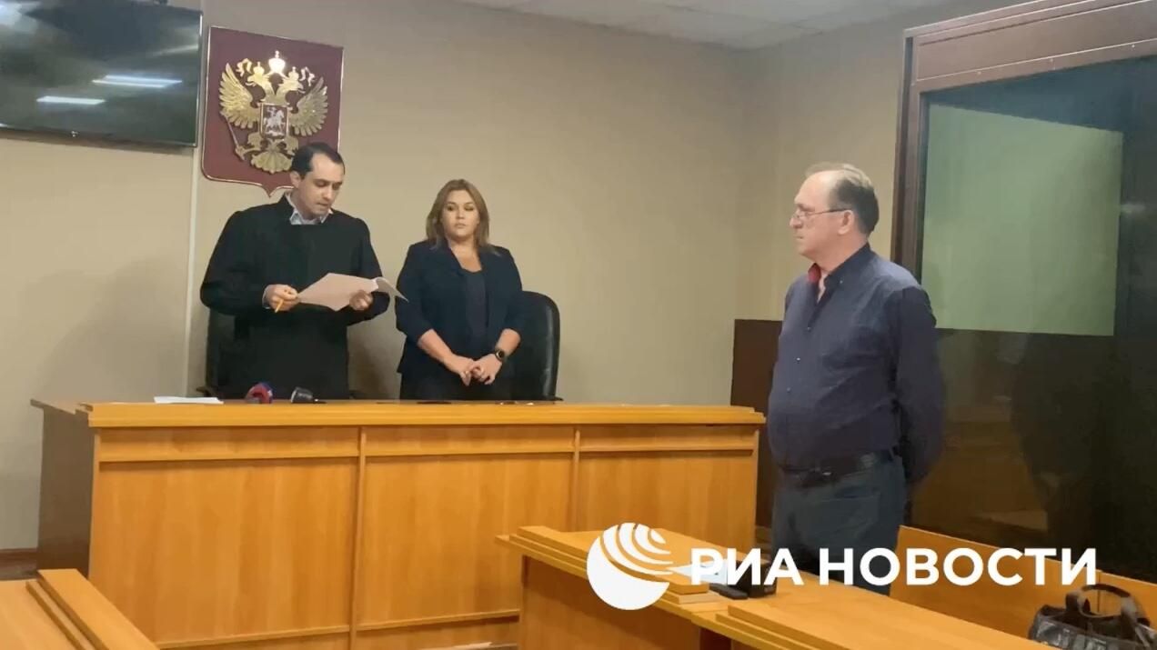 Владелец взорвавшейся в Дагестане АЗС Марат Джанхуватов в засле суда. 30 сентября 2024 Владелец взорвавшейся в Дагестане АЗС Марат Джанхуватов в засле суда. 30 сентября 2024 - РИА Новости, 1920, 30.09.2024