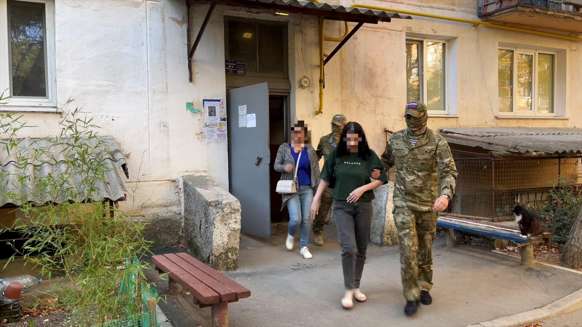 Задержание женщин, передававших сведения о военных объектах на Украину Задержание женщин, передававших сведения о военных объектах на Украину - РИА Новости, 1920, 01.10.2024