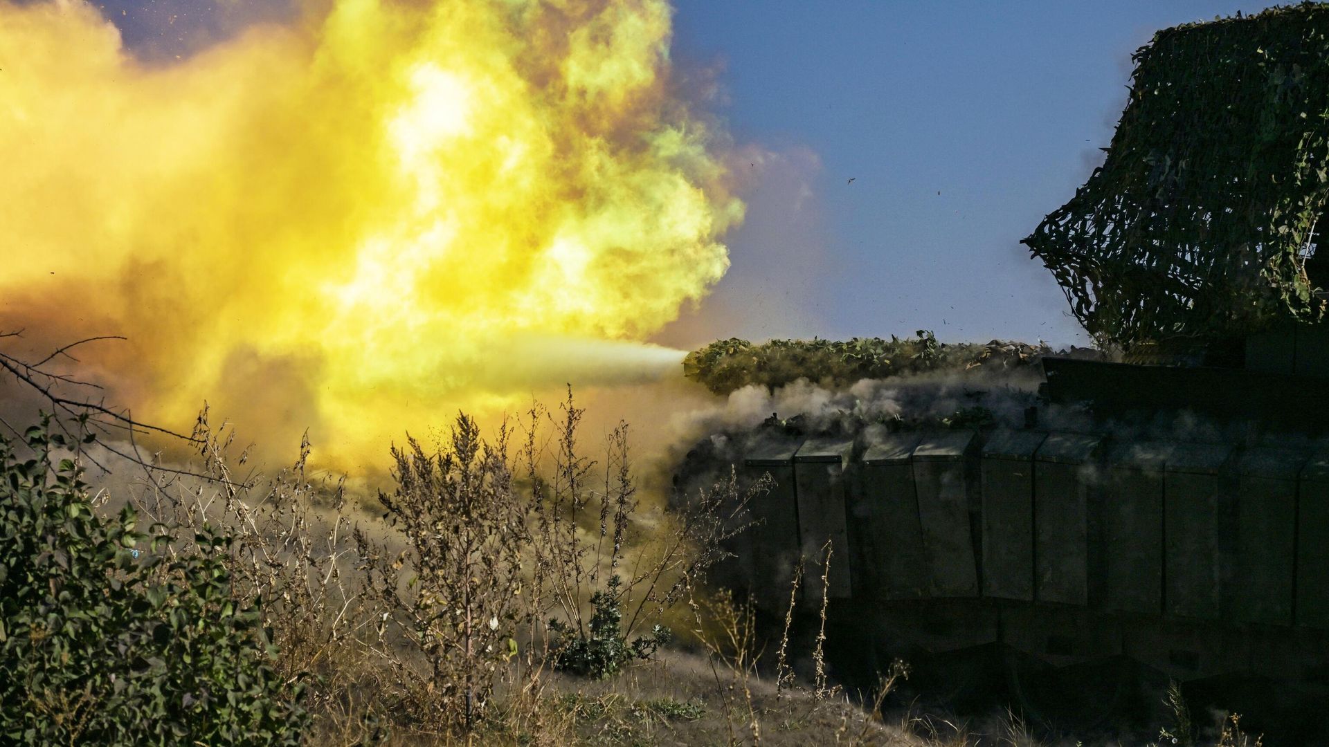 Танк Т-80 БВМ в зоне проведения спецоперации Танк Т-80 БВМ в зоне проведения спецоперации - РИА Новости, 1920, 27.10.2024