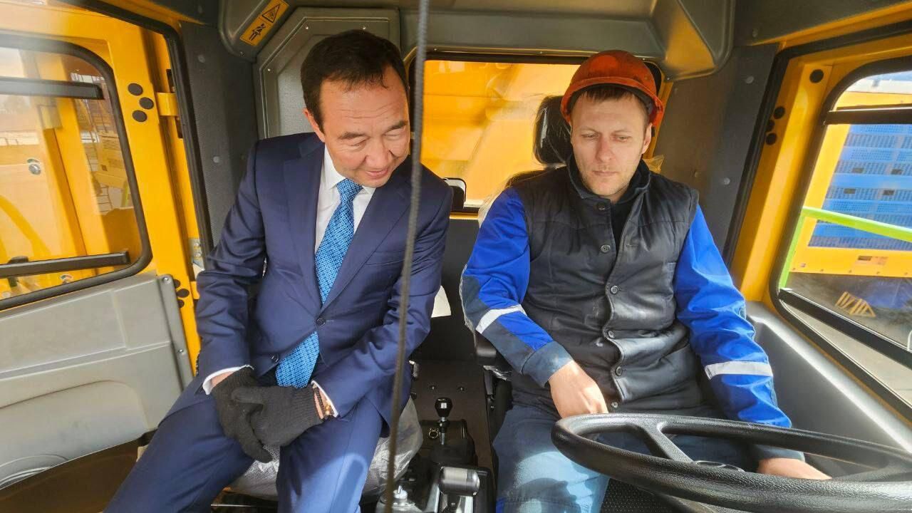 Рабочий визит главы Якутии Айсена Николаева в Минск Рабочий визит главы Якутии Айсена Николаева в Минск - РИА Новости, 1920, 02.10.2024