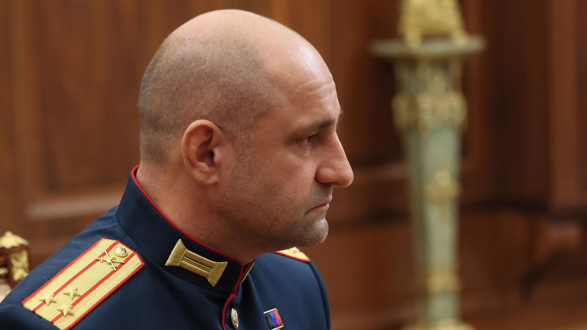 Полномочный представитель президента РФ в Уральском федеральном округе Артем Жога во время встречи с президентом РФ Владимиром Путиным. 2 октября 2024 Полномочный представитель президента РФ в Уральском федеральном округе Артем Жога во время встречи с президентом РФ Владимиром Путиным. 2 октября 2024 - РИА Новости, 1920, 02.10.2024