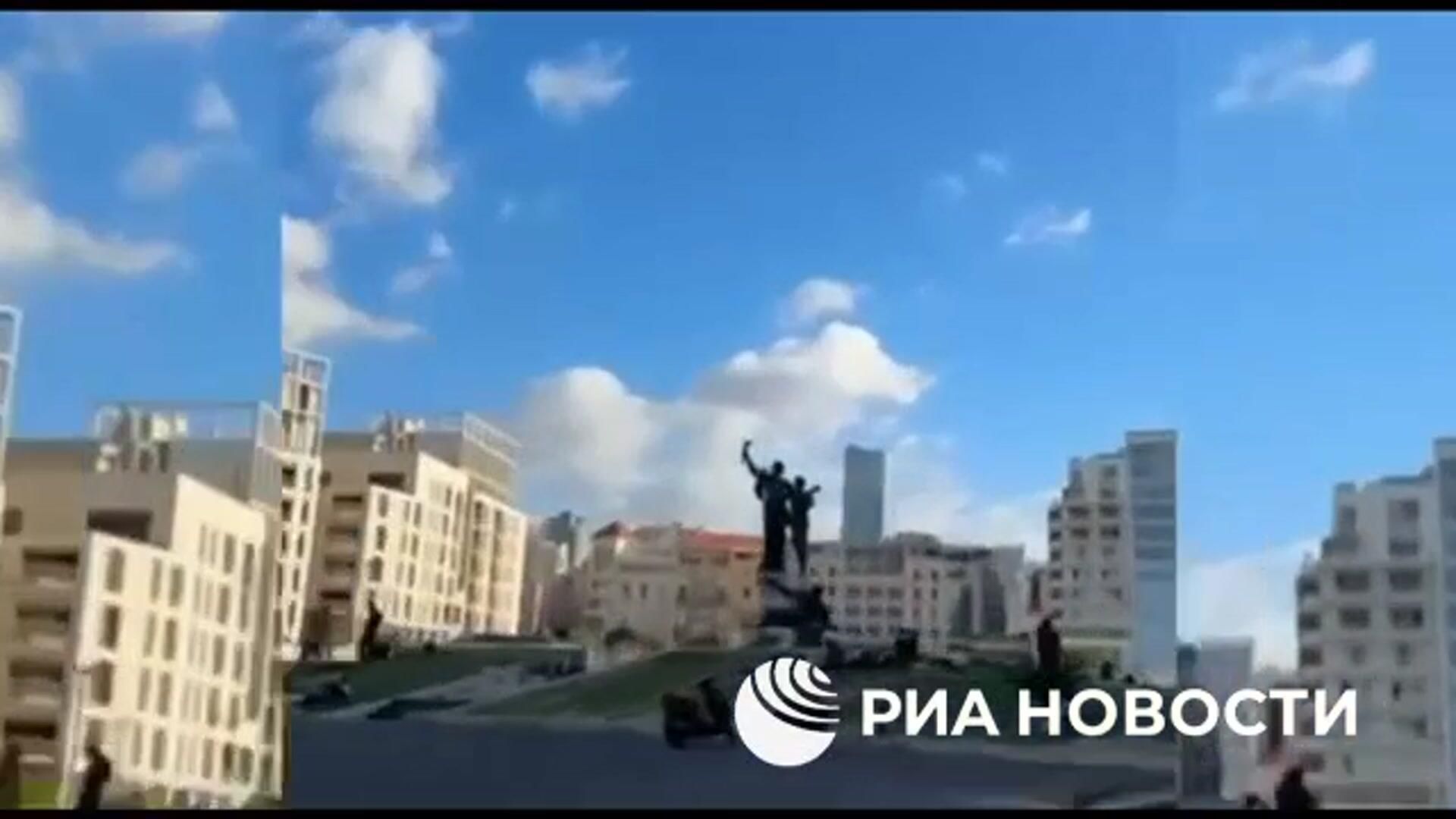 Беженцы на улицах Бейрута Беженцы на улицах Бейрута - РИА Новости, 1920, 04.10.2024