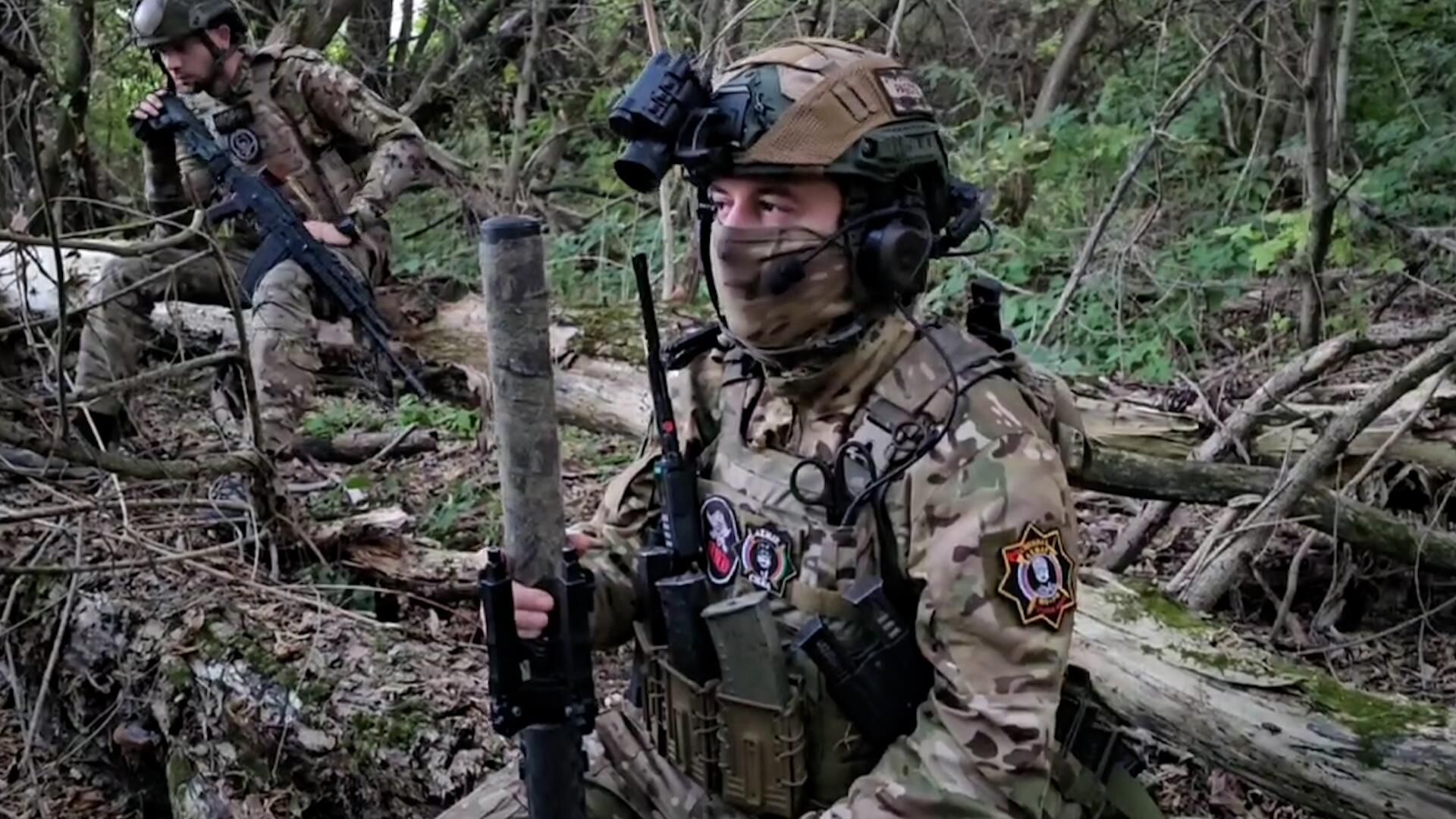 Бойцы спецназа Ахмат об использовании ВСУ боеприпасов с отравляющими веществами Бойцы спецназа Ахмат об использовании ВСУ боеприпасов с отравляющими веществами - РИА Новости, 1920, 08.10.2024