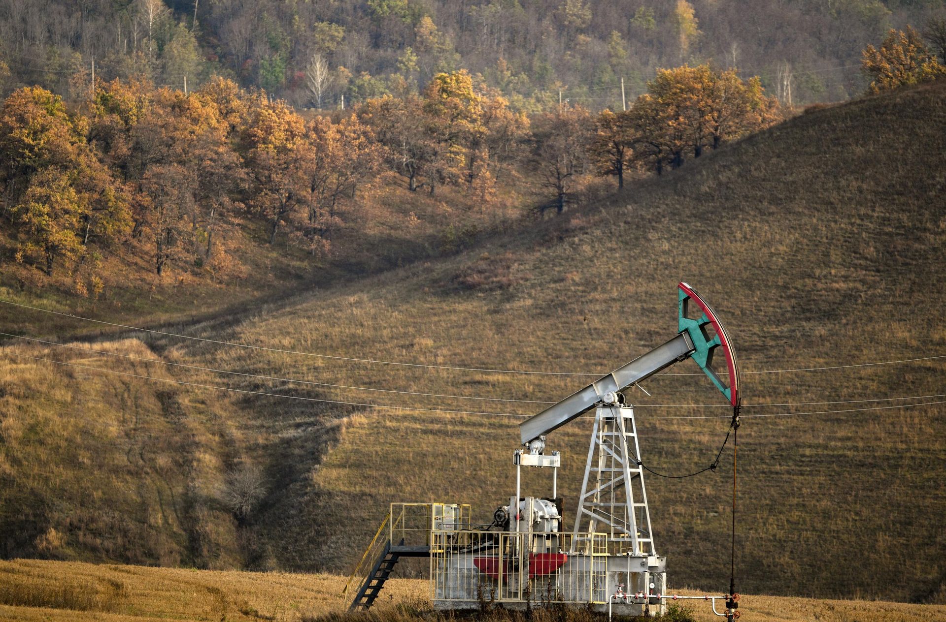Добыча нефти в Татарстане Добыча нефти в Татарстане - РИА Новости, 1920, 30.04.2026