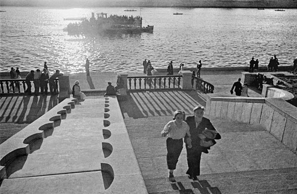 Парк культуры и отдыха имени М.Горького, Пушкинская набережная. Москва, 1938 год Парк культуры и отдыха имени М.Горького, Пушкинская набережная. Москва, 1938 год