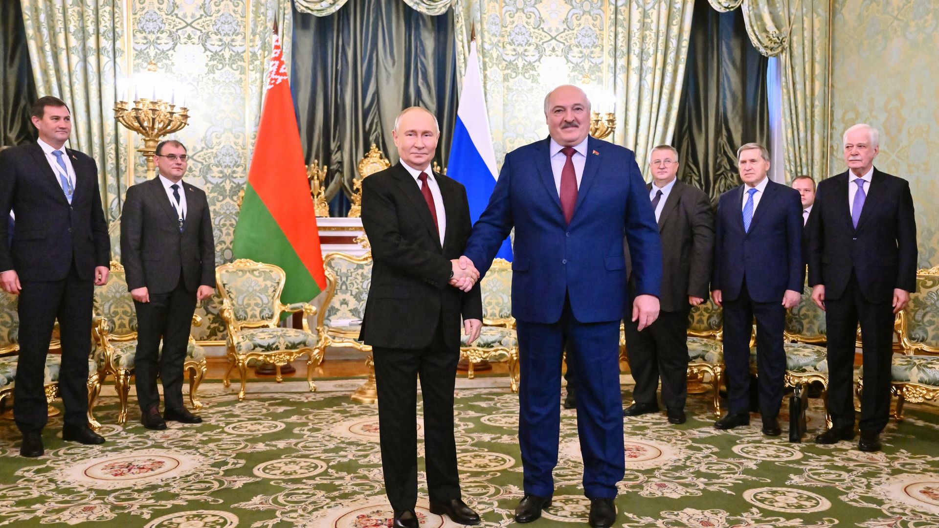 Владимир Путин и Александр Лукашенко Владимир Путин и Александр Лукашенко - РИА Новости, 1920, 09.10.2024