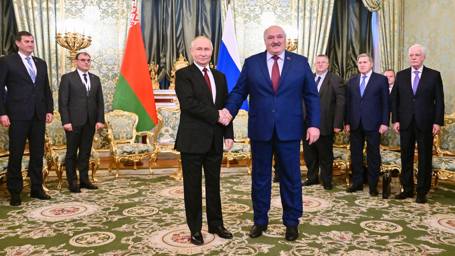 Владимир Путин и Александр Лукашенко Владимир Путин и Александр Лукашенко - РИА Новости, 1920, 09.10.2024