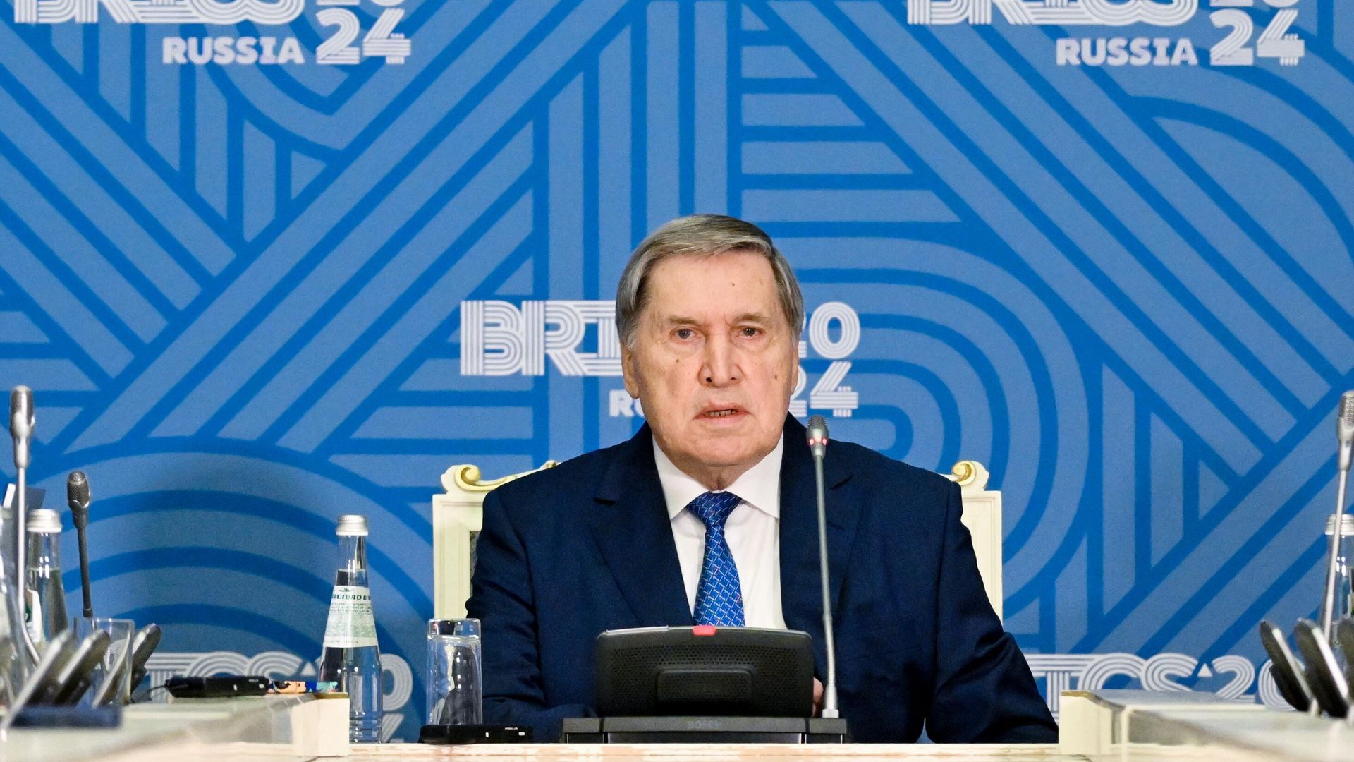 Помощник президента РФ Юрий Ушаков на брифинге в Москве по проведению саммита БРИКС в Казани - РИА Новости, 1920, 10.10.2024