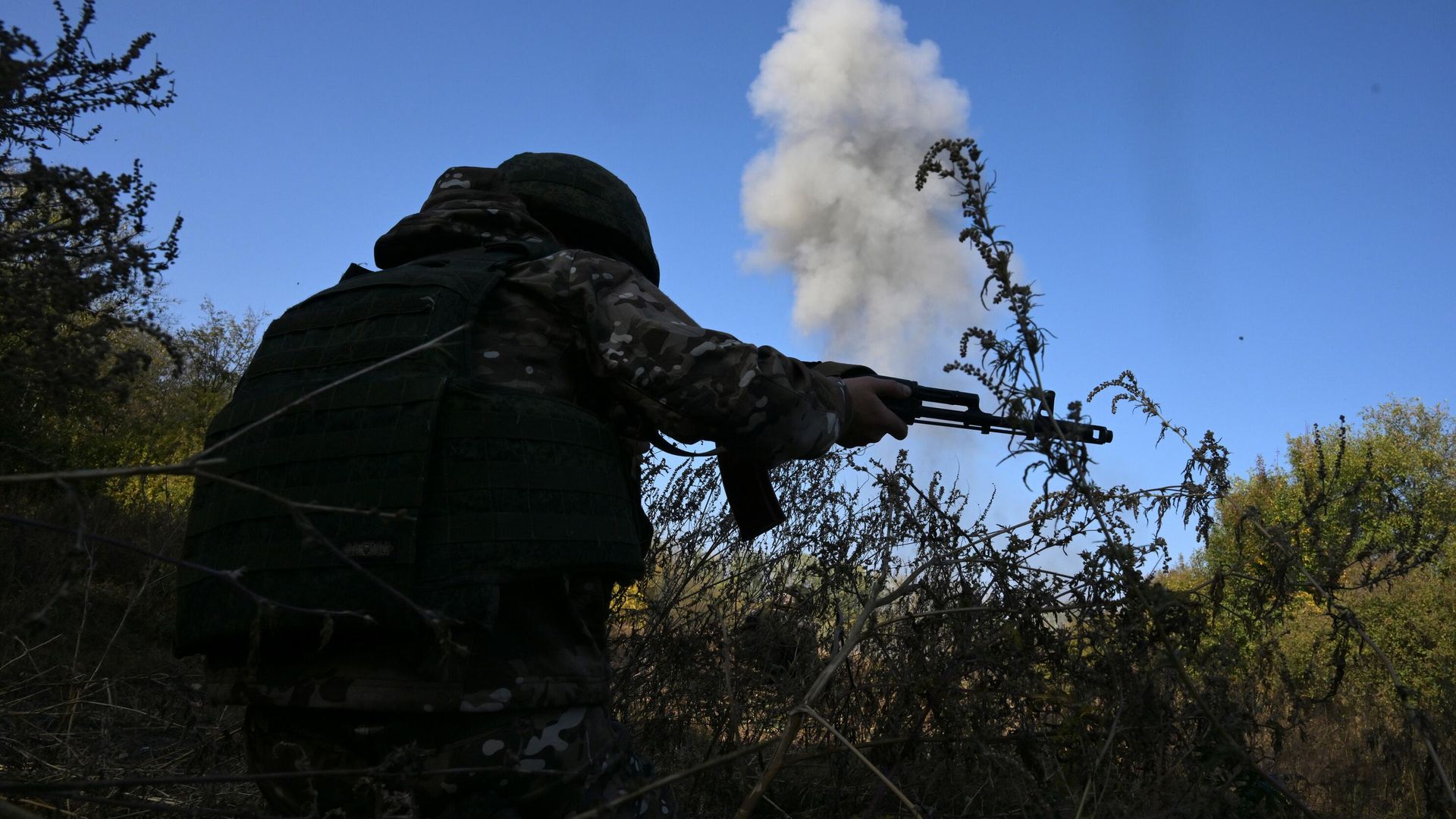 Военнослужащие ВС РФ в зоне СВО Военнослужащие ВС РФ в зоне СВО - РИА Новости, 1920, 29.10.2024