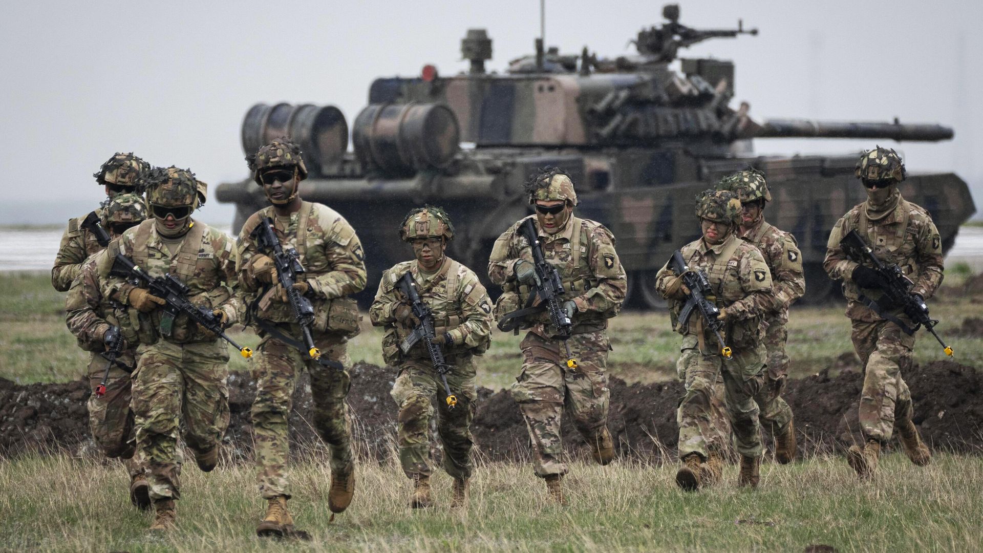 Американские военные во время учения НАТО в Румынии Американские военные во время учения НАТО в Румынии - РИА Новости, 1920, 06.08.2024