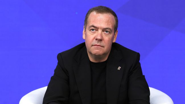 Дмитрий Медведев