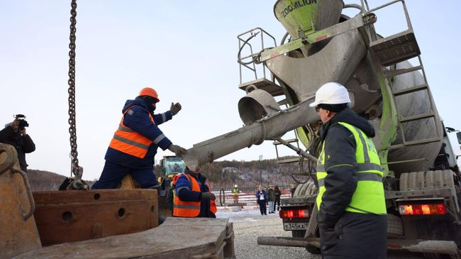 Строительство Ленского моста в Якутии