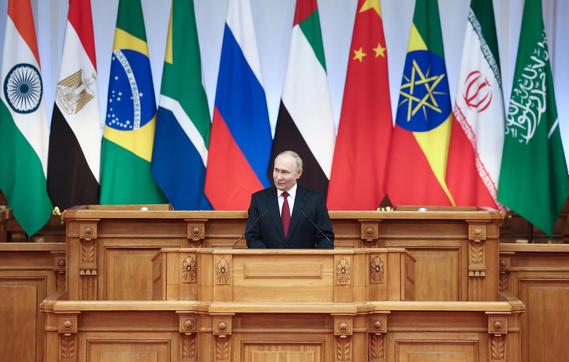 Президент России Владимир Путин Президент России Владимир Путин - РИА Новости, 1920, 21.10.2024