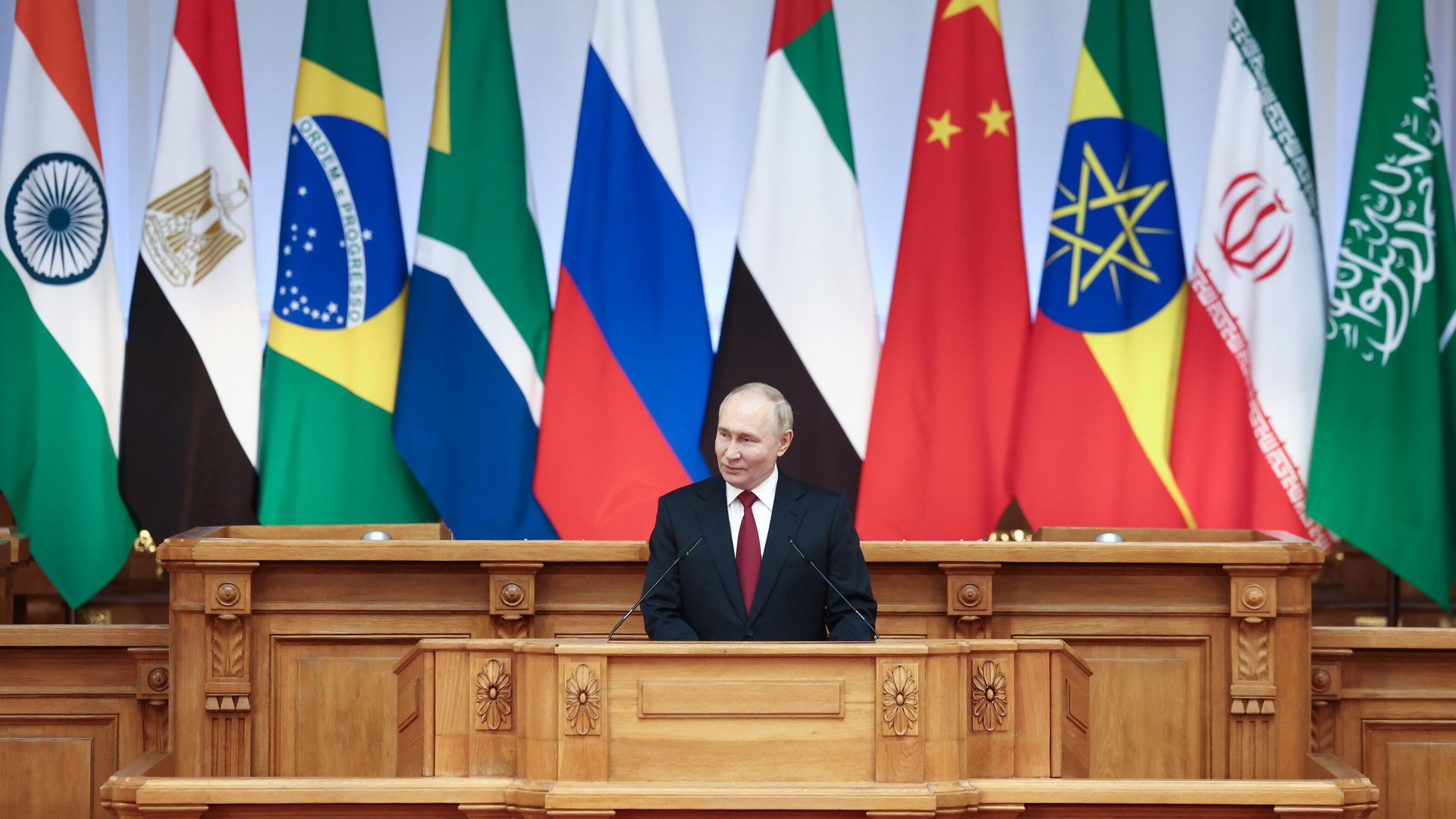 Президент России Владимир Путин Президент России Владимир Путин - РИА Новости, 1920, 21.10.2024