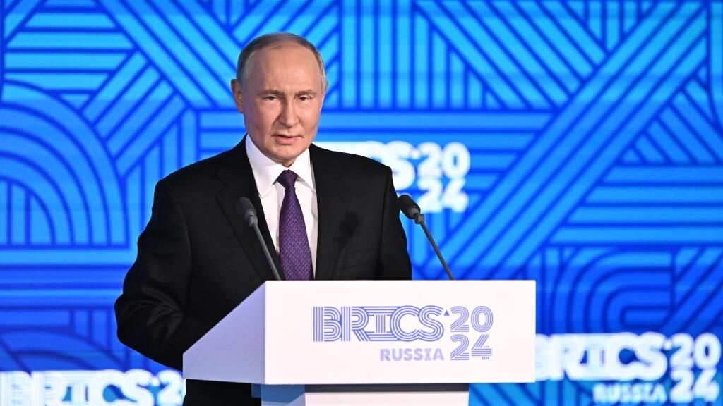 LIVE: Выступление Путина на пленарном заседании Делового форума БРИКС LIVE: Выступление Путина на пленарном заседании Делового форума БРИКС - РИА Новости, 1920, 18.10.2024
