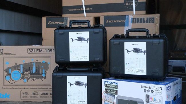 Дроны, станции РЭБ, генераторы, отправленные Новгородской областью в зону СВО Дроны, станции РЭБ, генераторы, отправленные Новгородской областью в зону СВО