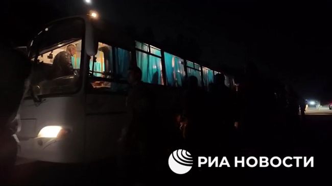 Возвращение российских военных из украинского плена