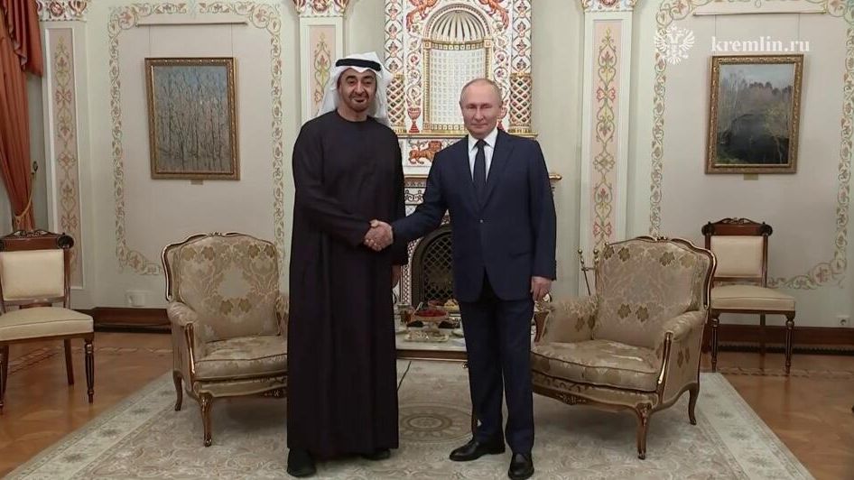 Неформальная встреча Президента РФ Владимира Путина с Президентом ОАЭ Мухаммедом Бен Заидом Аль Нахайяном в Ново-Огарёве Неформальная встреча Президента РФ Владимира Путина с Президентом ОАЭ Мухаммедом Бен Заидом Аль Нахайяном в Ново-Огарёве - РИА Новости, 1920, 20.10.2024