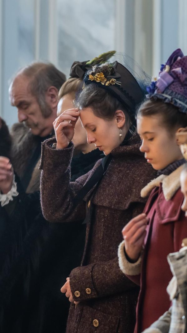 Кадр из сериала Княжна милосердия Кадр из сериала Княжна милосердия