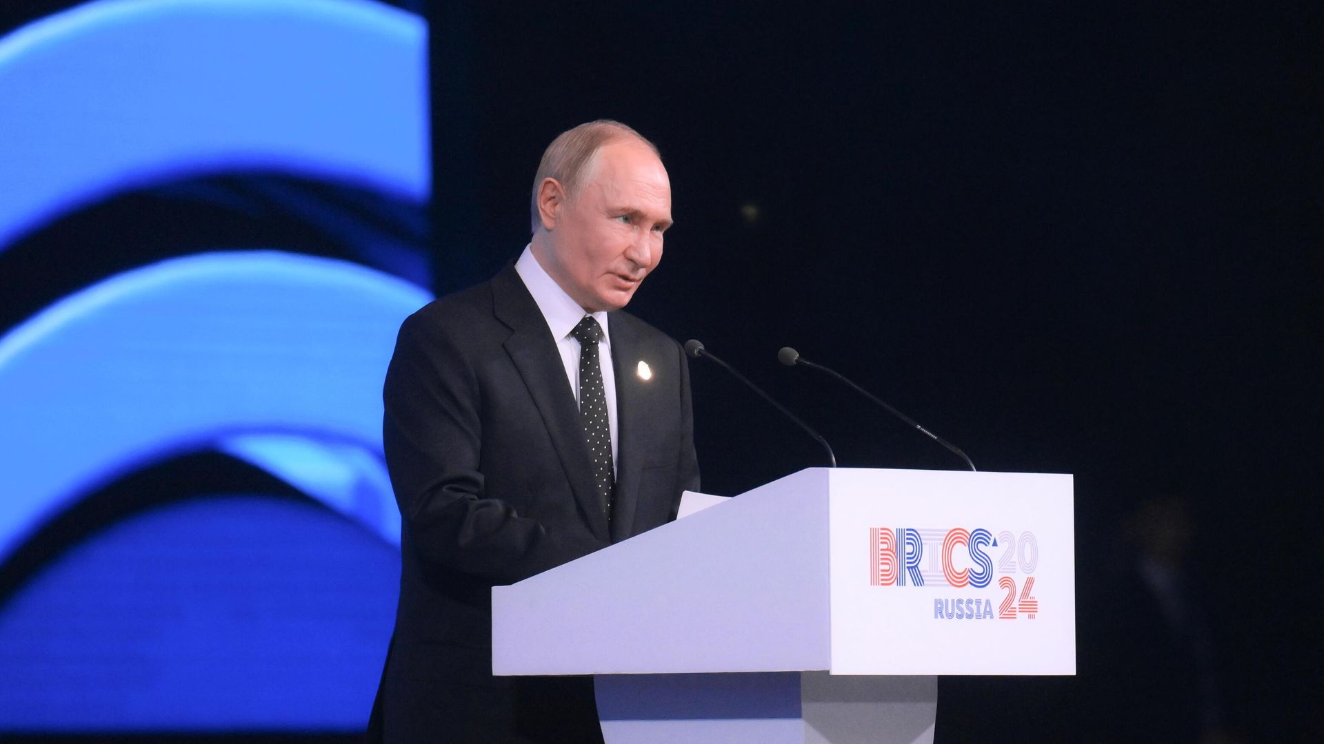 Президент России Владимир Путин выступает на XVI саммите БРИКС Президент России Владимир Путин выступает на XVI саммите БРИКС - РИА Новости, 1920, 25.10.2024