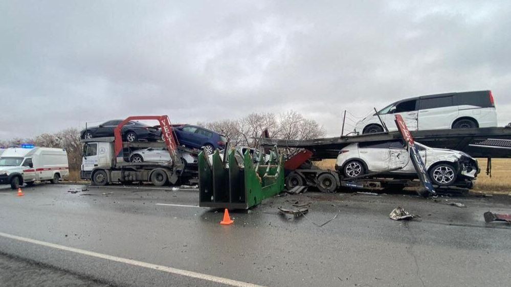 Место массового ДТП на федеральной трассе Тюмень-Омск в Омской области Место массового ДТП на федеральной трассе Тюмень-Омск в Омской области - РИА Новости, 1920, 24.10.2024